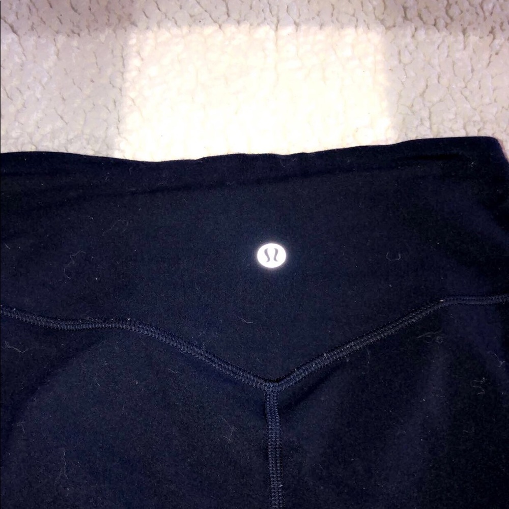 Lululemon - Picture 3 of 6